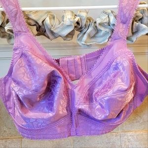 Women's Wireless 18hr Playex Bra..sz 38C